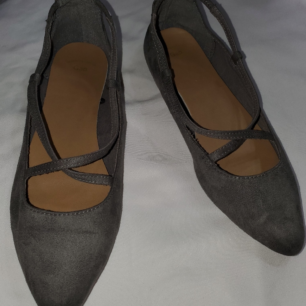 GAP flats SZ 7